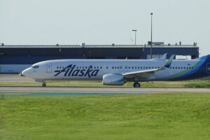 Alaska Airlines Newark Terminal Flight Tips